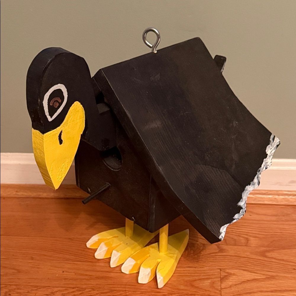 Outdoor Bird House! - Picture 9 of 9